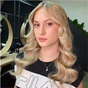 Enfermería estudiada y dar clases a niños de primaria